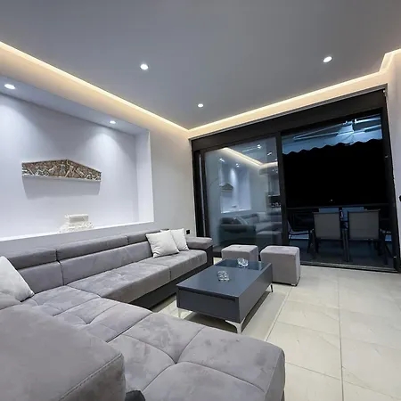 Azure Serenity 11 Apartament