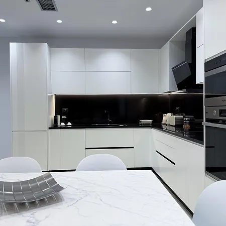 Apartament Azure Serenity 11 *